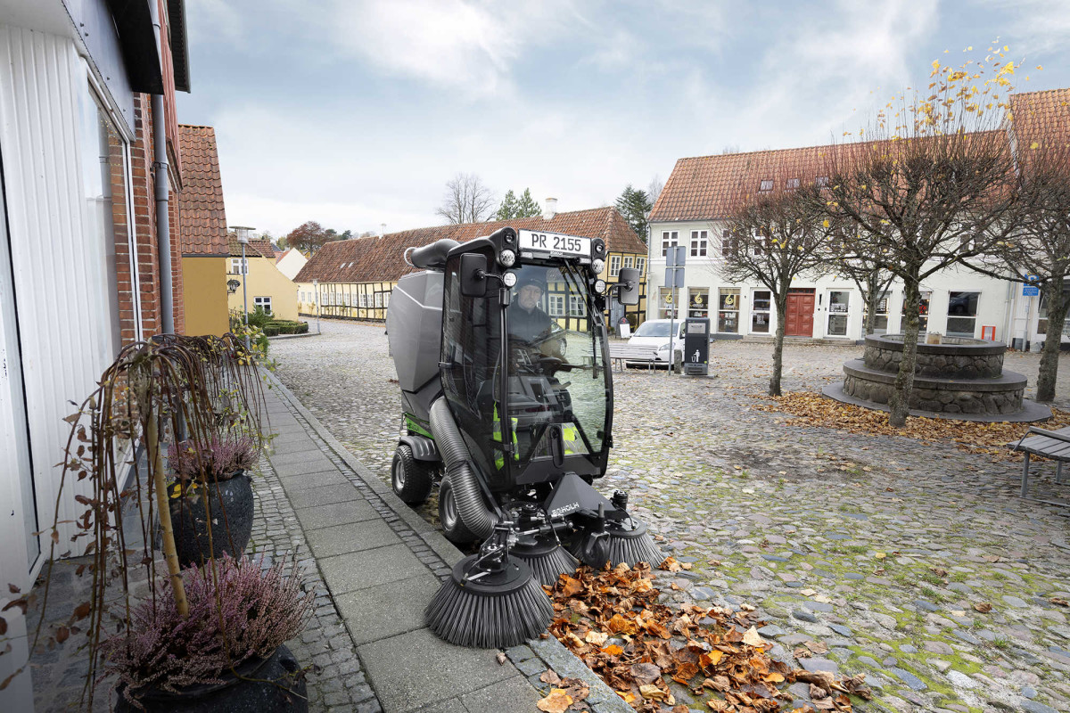 PORTE-OUTILS MULTIFONCTION PARK RANGER 2150 Balayeuse de voirie